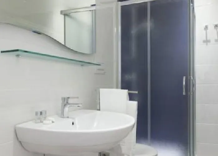 Guest house Costa Azzurra 3*